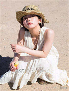 《老太太BGMBGMBGM视频1-摸她的奶》