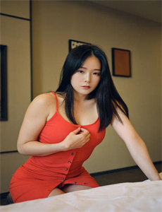 《新乌龙山剿匪记剧情-美女露着奶头光胸光屁屁动态图》
