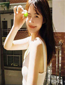 《大浴女剧情介绍-网恋奔赴11h》